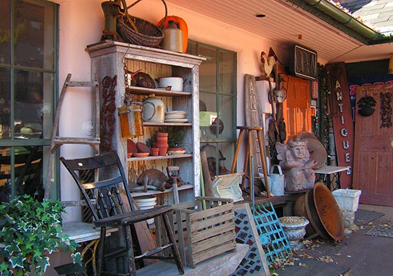 Shopping in Vermont - Antiques near Killington